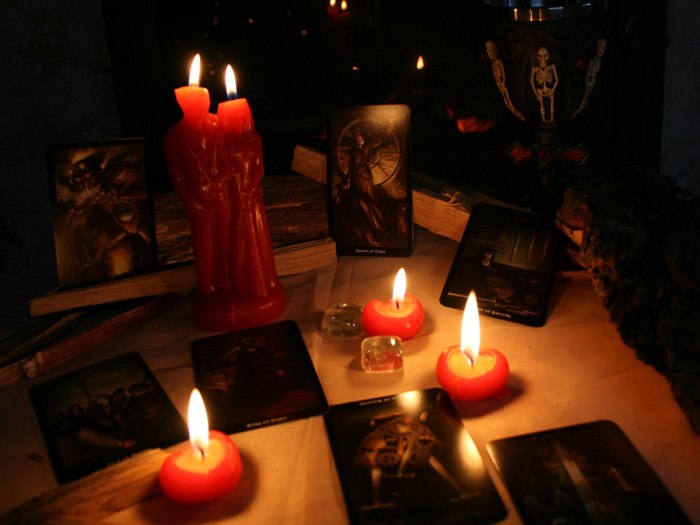 Диагностика свечами и на картах Таро в Сухиничах
